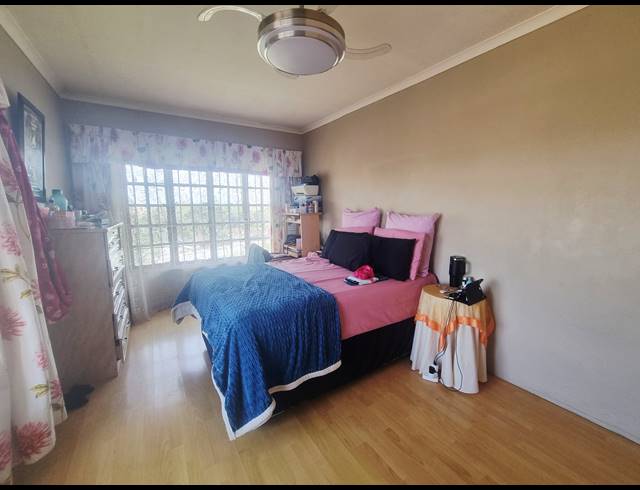 5 BEDROOM HOUSE FOR SALE IN RICHEM